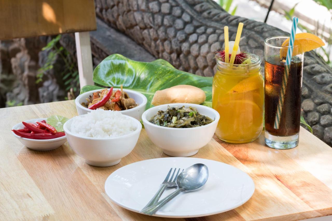 Barefoot Backpacker Resort Siem Reap Buitenkant foto