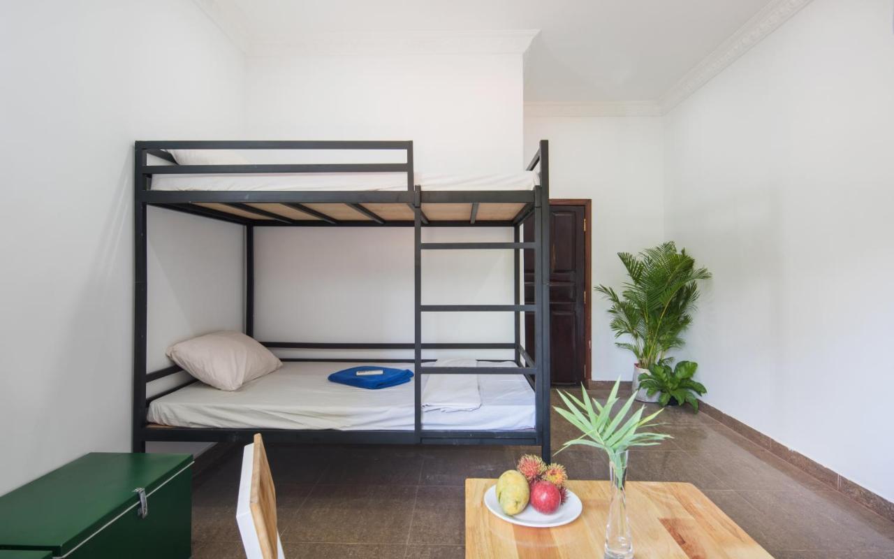 Barefoot Backpacker Resort Siem Reap Buitenkant foto