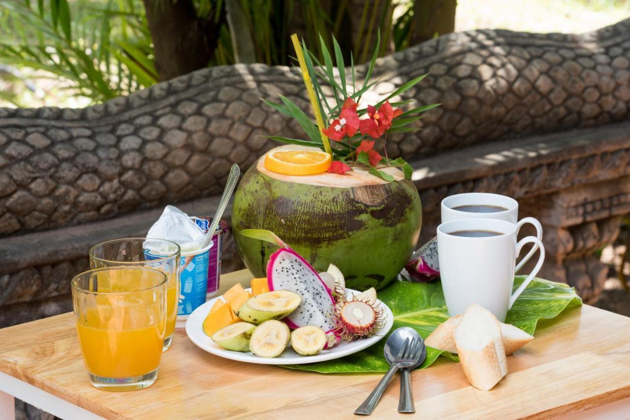 Barefoot Backpacker Resort Siem Reap Buitenkant foto