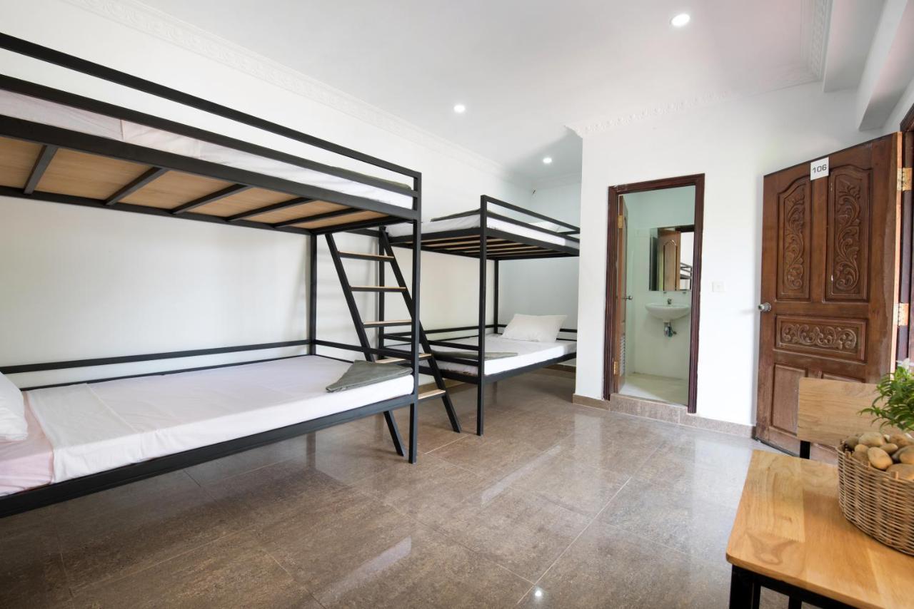 Barefoot Backpacker Resort Siem Reap Buitenkant foto