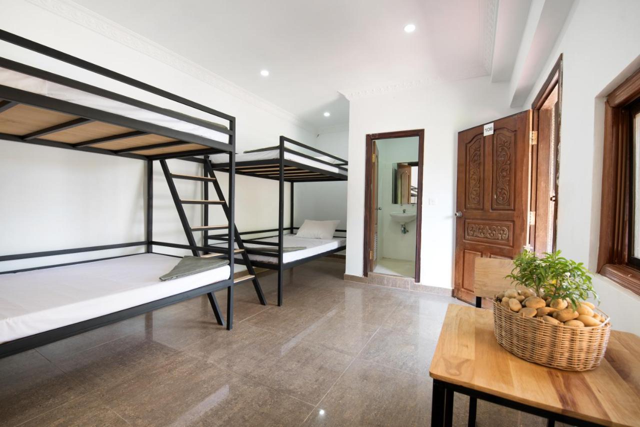 Barefoot Backpacker Resort Siem Reap Buitenkant foto