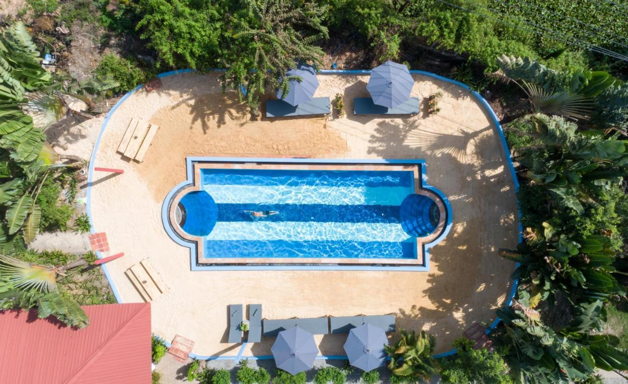 Barefoot Backpacker Resort Siem Reap Buitenkant foto